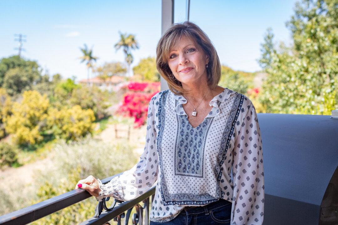 LA Care Worker Reflects on Lifetime Serving Seniors, Receives Award