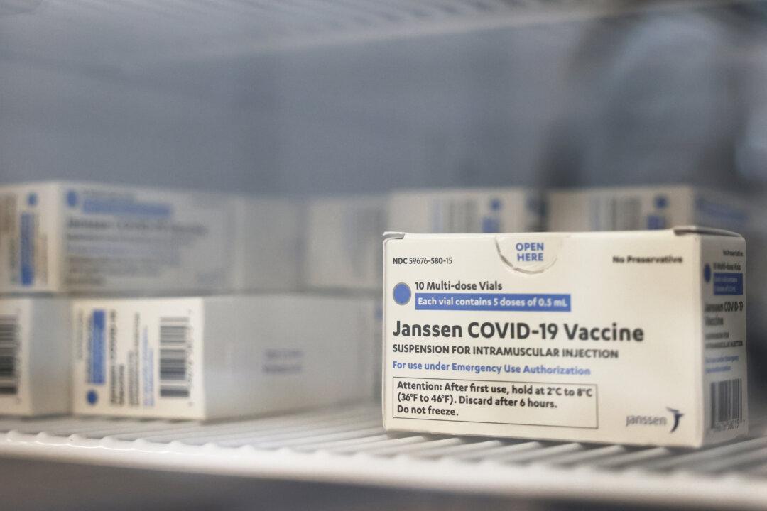CDC Investigates Death of Woman Who Took J&J Vaccine
