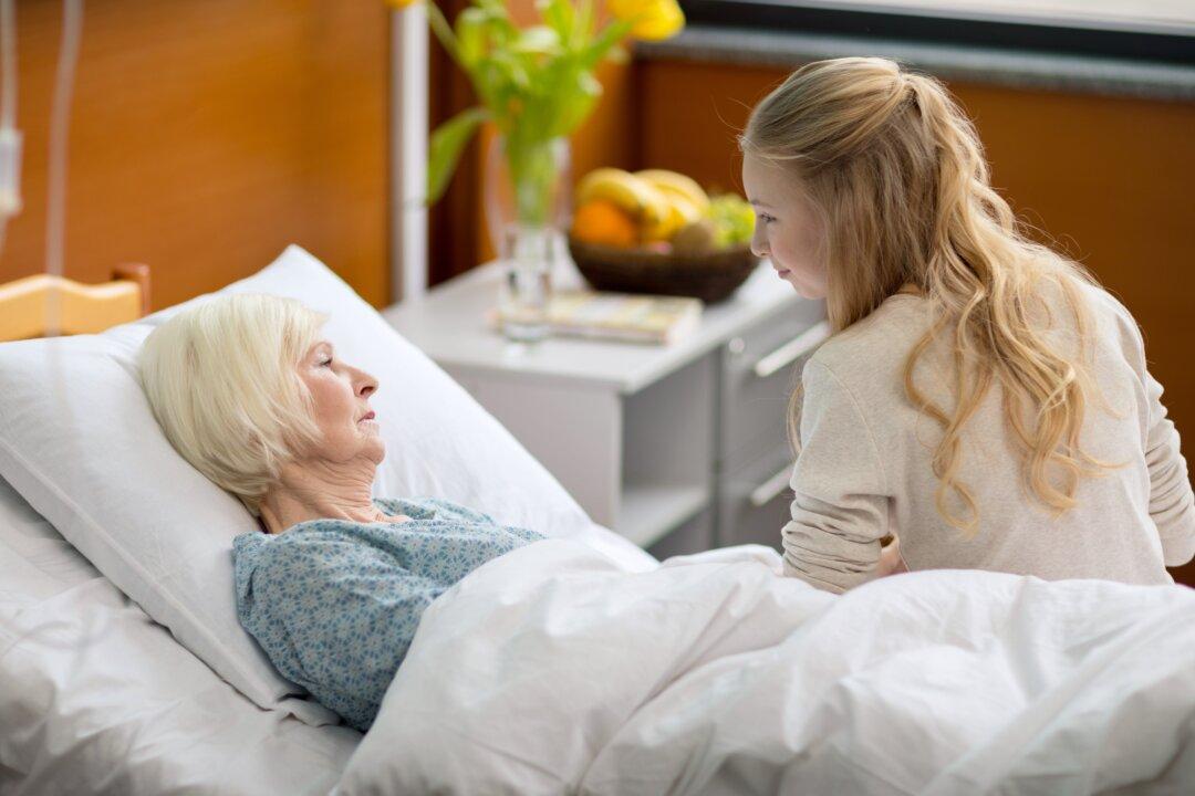 As Death Approaches, Visions of Lost Loved Ones Offer Comfort