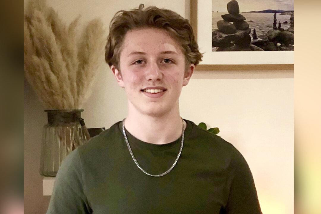 Teen Saves the Life of Woman, 89, Upon Noticing She Hadn’t Collected Her Papers For 3 Days