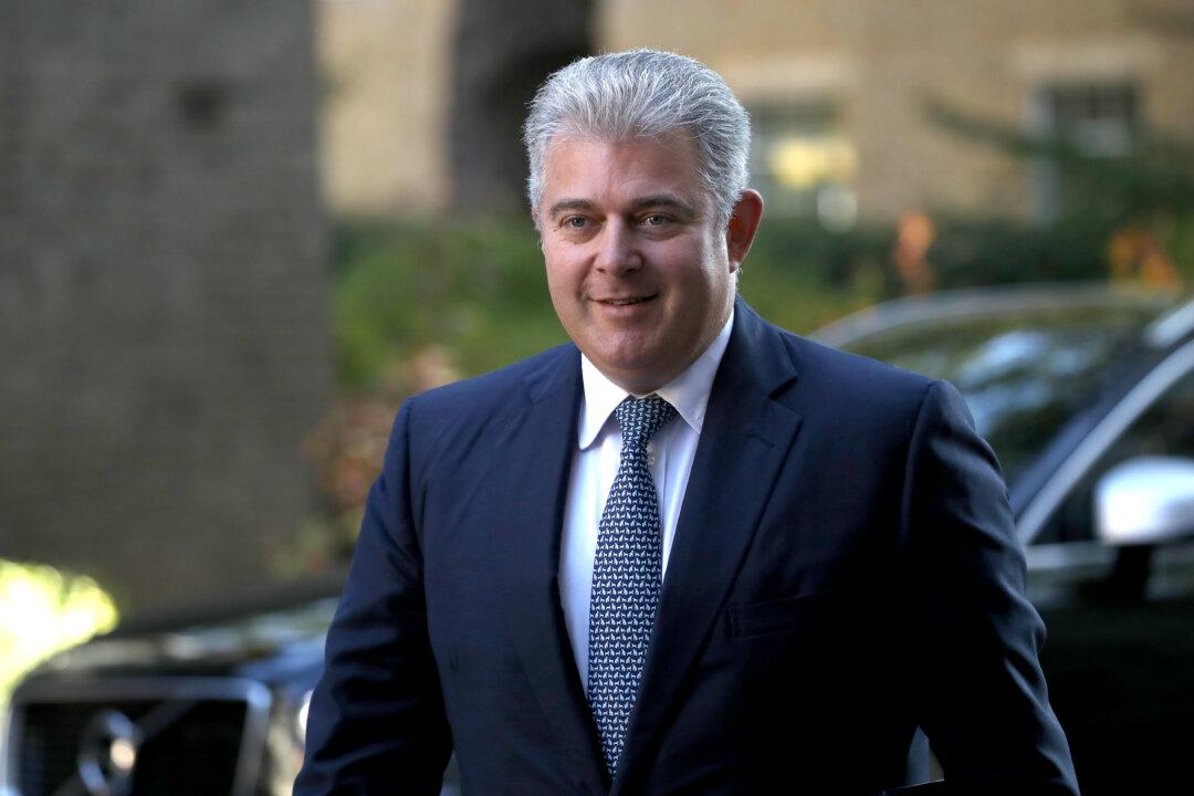 UK Minister Compares PM’s COVID-19 Lockdown Breach Fine to Speeding Ticket