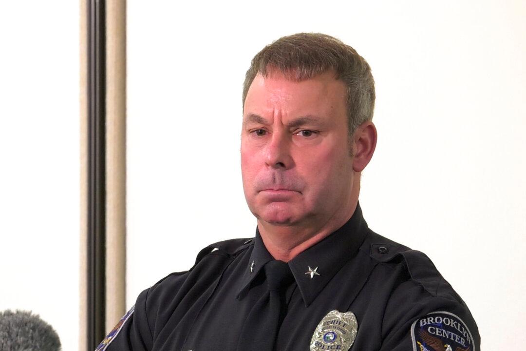Minnesota City Police Chief, Officer Who Shot Daunte Wright Resign