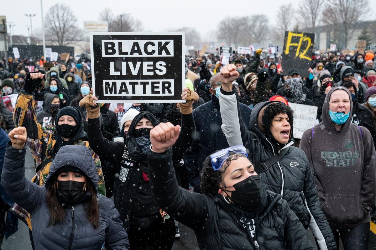 Minnesota Lawmaker Introduces Bill That Would Strip Convicted Protesters of Social Benefits