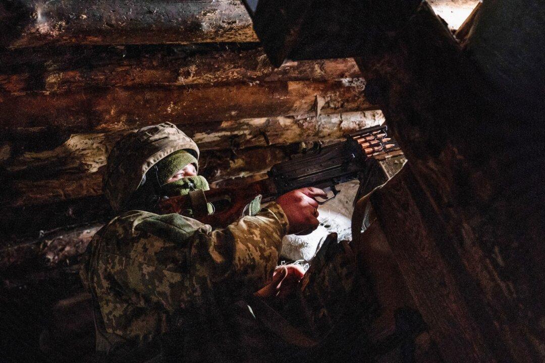 Ukraine Seeks Stronger Western Backing Amid Russian Buildup