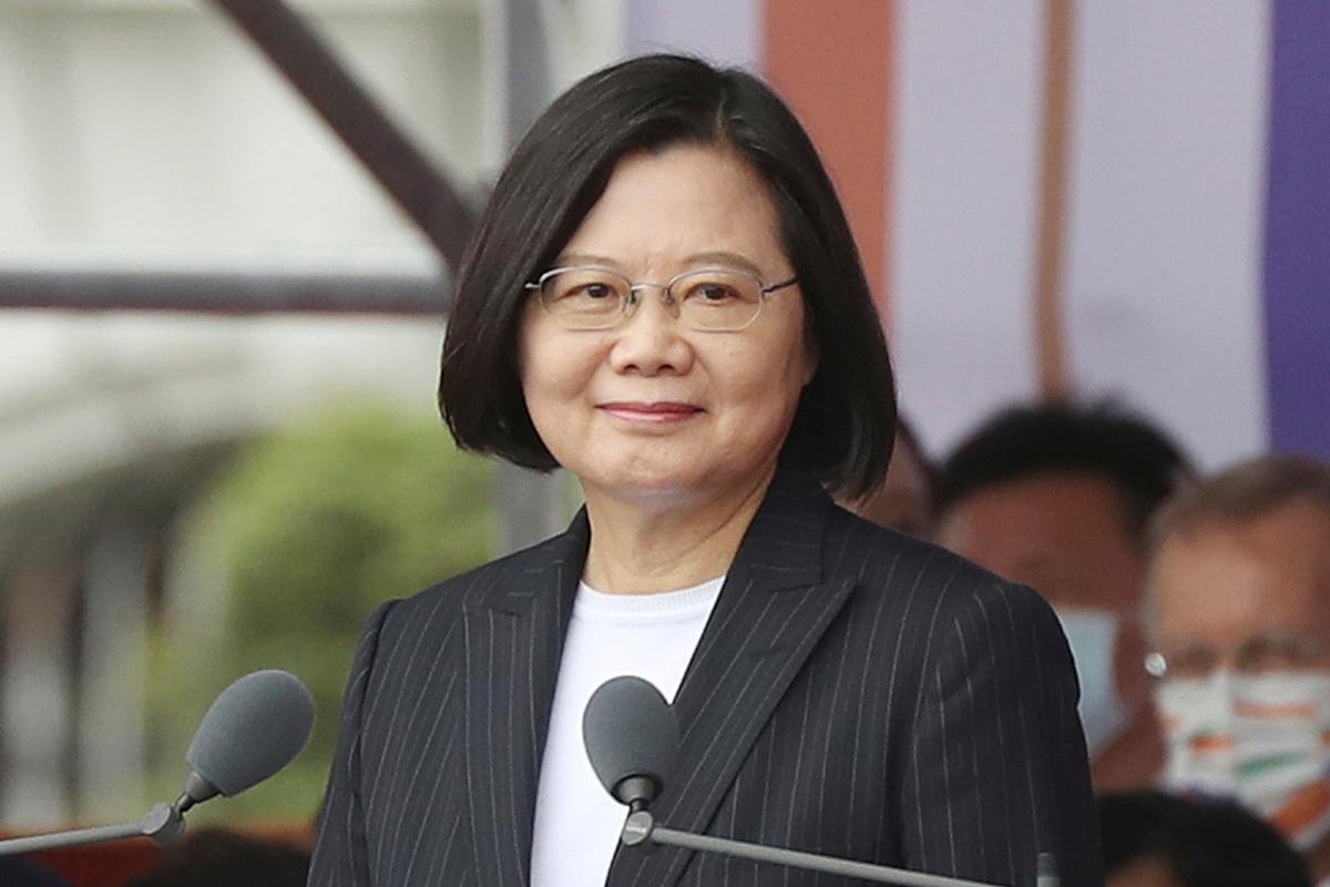 Taiwanese President ‘Ideal Fit’ for Prestigious John McCain Award, Parliament Unanimously Agrees