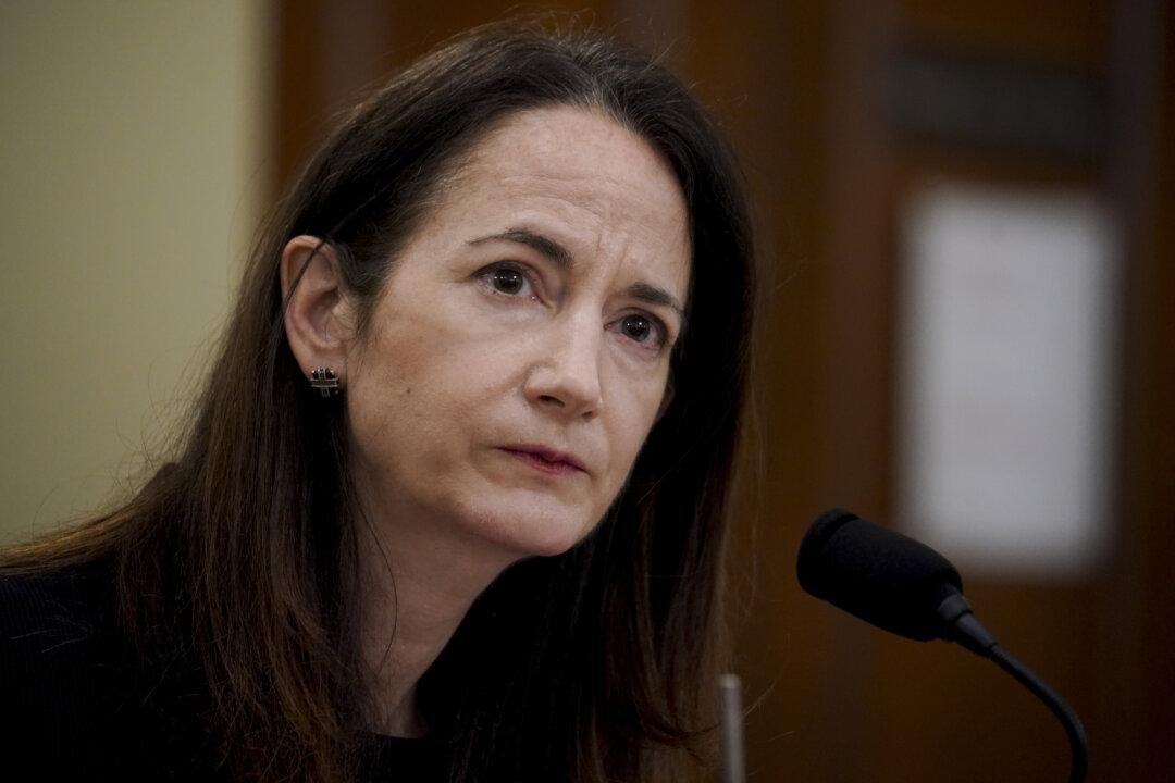 Intelligence Officials to Assess Potential Risk to National Security From Trump-Held Documents