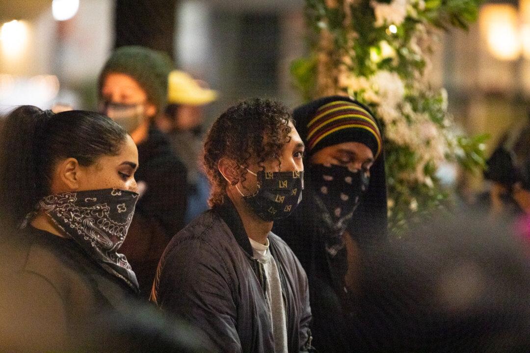 Hollywood Demonstration for Daunte Wright Ends in Unrest