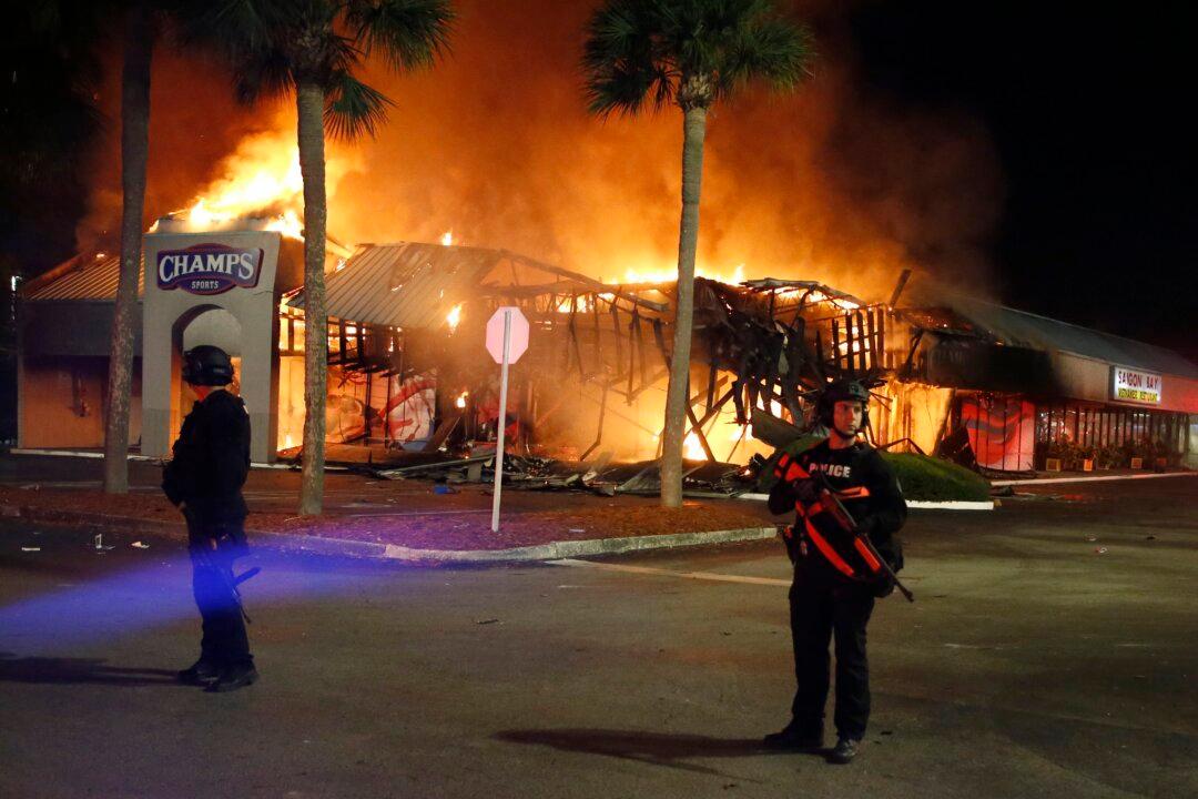 Florida Lawmakers Approve ‘Anti-Riot’ Combating Public Disorder Bill