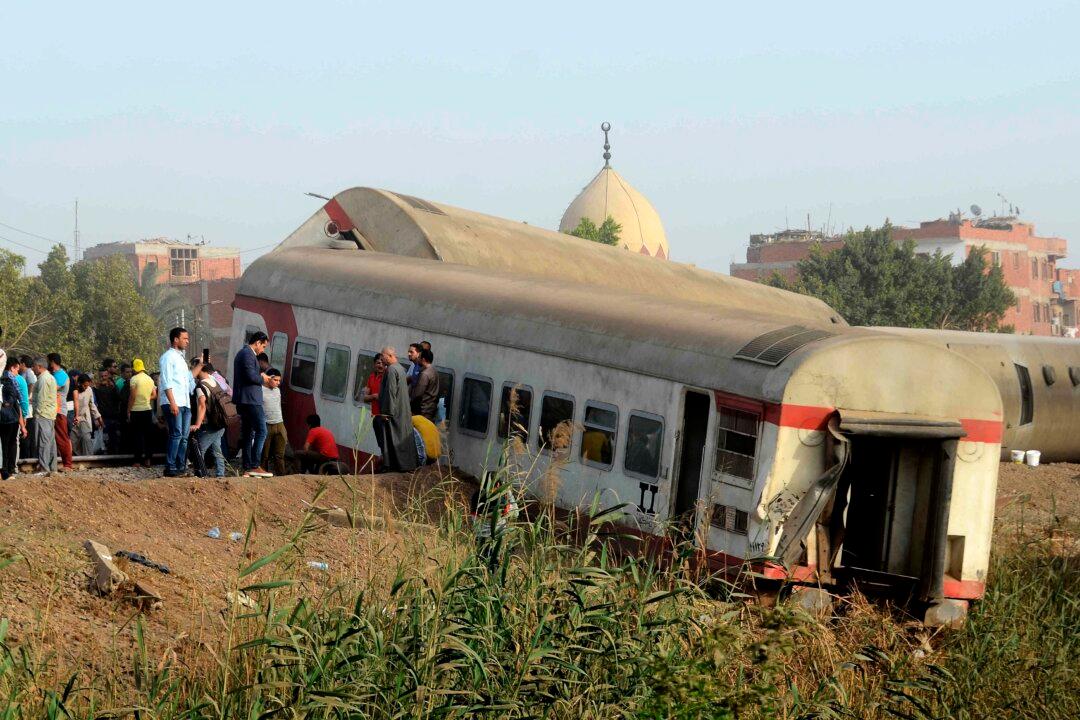 Egypt Says 11 Killed in Train Crash North of Cairo
