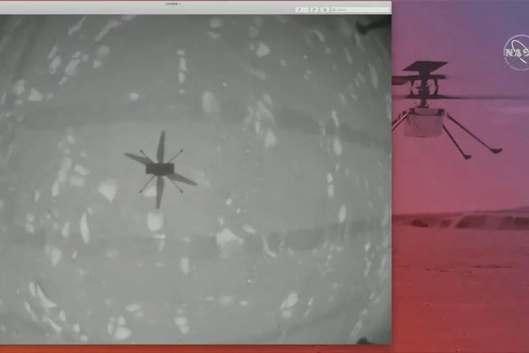 NASA Scores Wright Brothers Moment With First Helicopter Flight on Mars