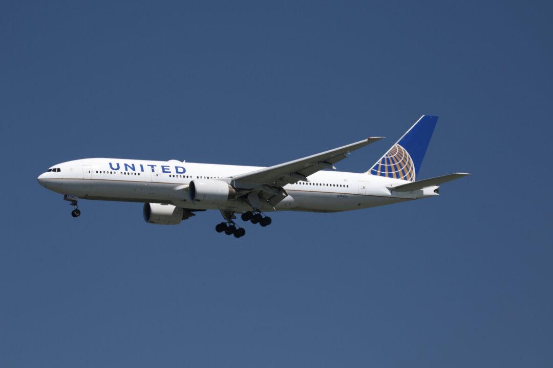 United Airlines CEO ‘Prepared’ to Require Passenger Vaccinations If Biden Mandates It