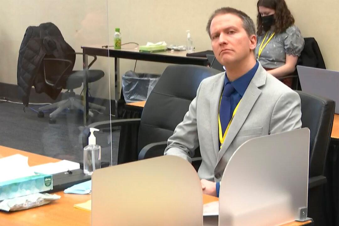Chauvin Seeks Probation for Floyd Killing, State Requests 30 Years for Ex-Cop