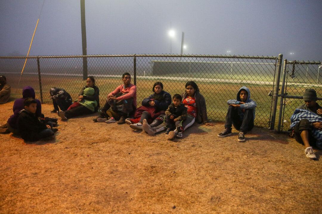 20 Republican Governors Call on Biden to ‘Take Action’ on Border Crisis