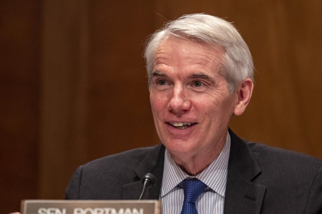 Republicans, Democrats Both Responsible for Solving Debt Ceiling Puzzle, Experts Say