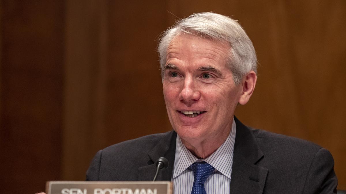 Senators Unveil Bipartisan Bill to Protect US Workers From China’s ‘Unfair Trade Practices’