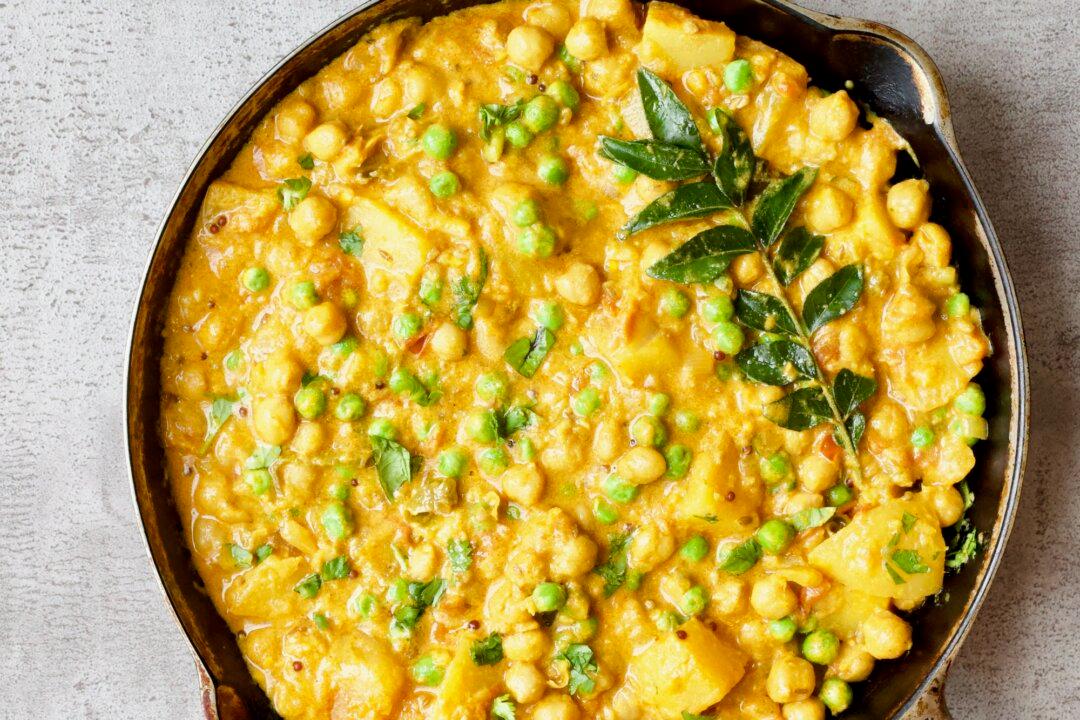 A Blend of Spices Adds Nice Flavor to Chickpea Curry