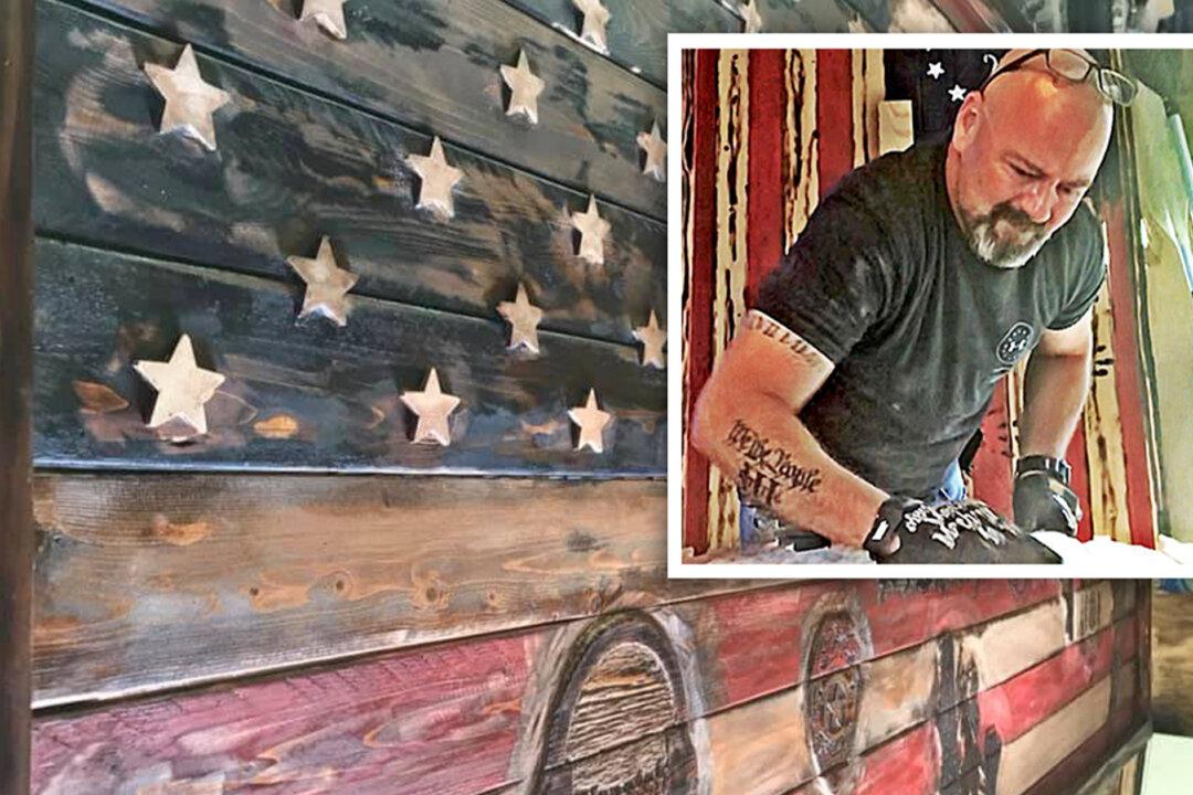 Artist Sculpts American Flag Homage to 2020 Tornado Victims, Heroic First Responders