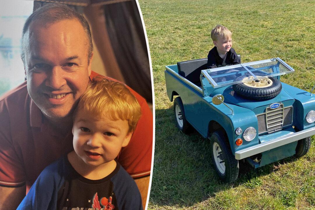 Creative Dad Builds a Miniature Version of Family’s Land Rover for Car Obsessed Son