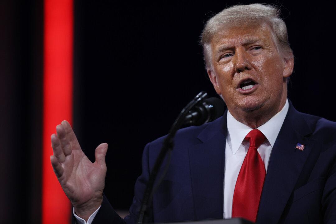 ‘I Believe He’ll Run': Buzz Grows Around Trump 2024 Presidential Bid