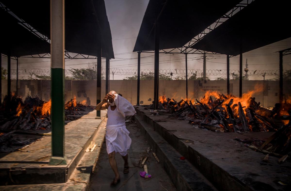 New Delhi Records Highest Daily COVID-19 Death Toll as India Struggles With 2nd Wave