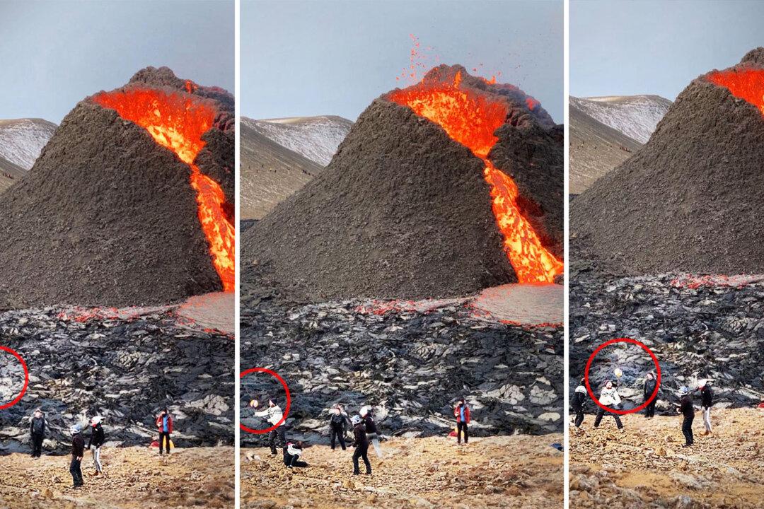 Shocking VIDEO: Sightseers Caught Playing Volleyball in Front of Erupting Volcano in Iceland