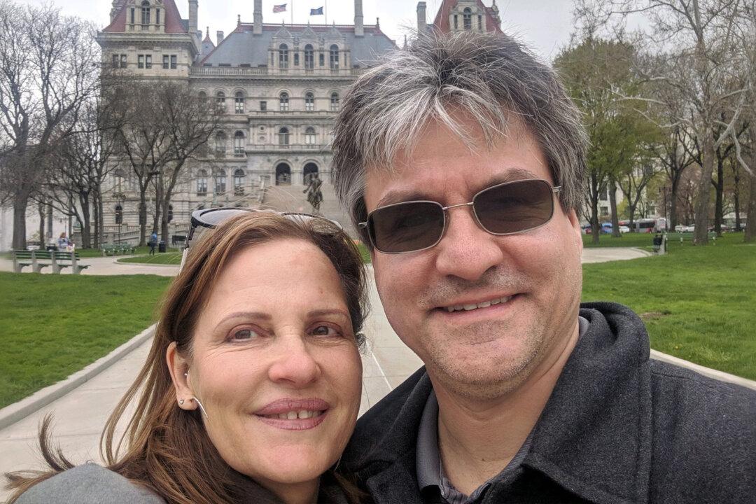 Long-Lost Adopted Brother and Sister Reunite After Decades Apart, Discover They Were Living ‘Parallel Lives’