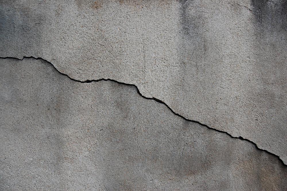 Make Sure Concrete Is Properly Poured to Minimize Cracks