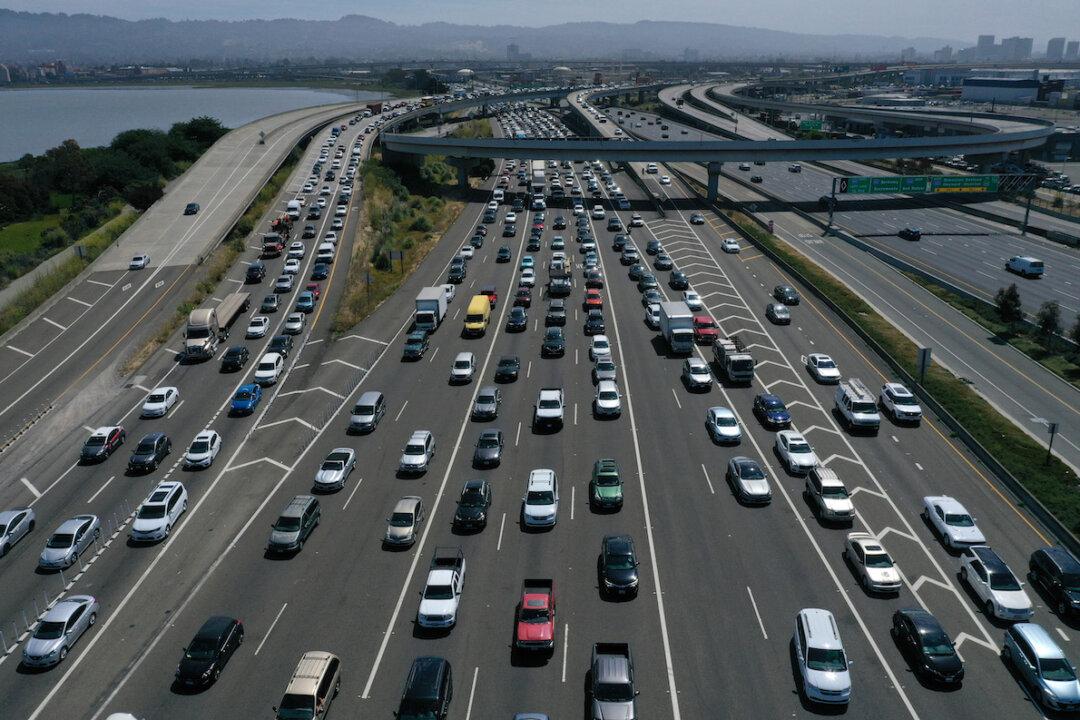 Newsom Hails Federal Moves to Let California Set Tougher Vehicle Emissions Standards