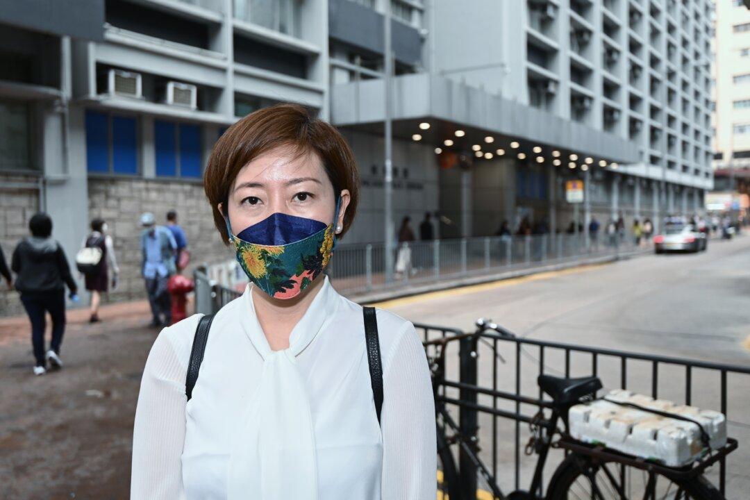 A Few Words With Secret Agents Who Stalked Hong Kong Epoch Times Reporter