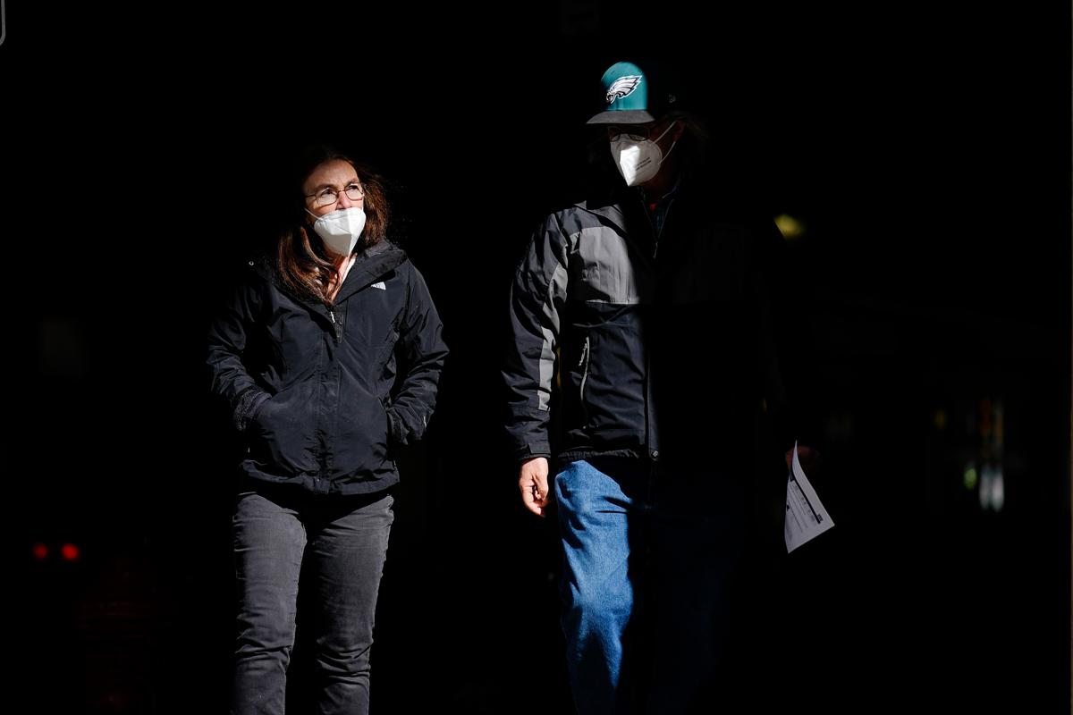 Philadelphia Orders Masks Back on Indoors
