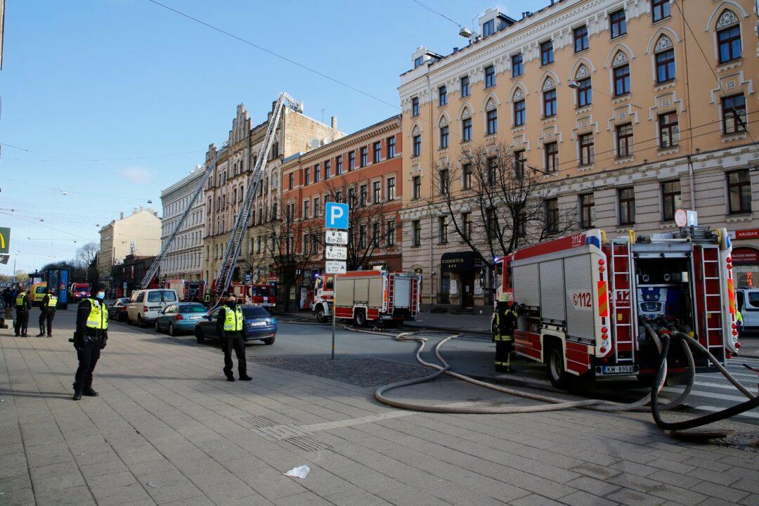 8 People Dead in Building Blaze in Latvian Capital Riga