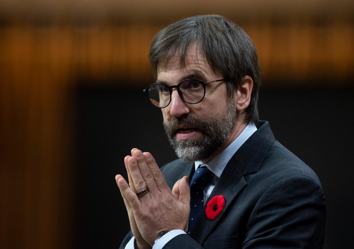 Bill That Would Allow CRTC to Regulate Social Media Faces Criticism