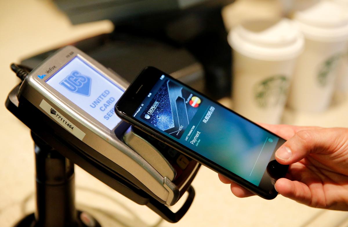 How to Use a Digital Wallet