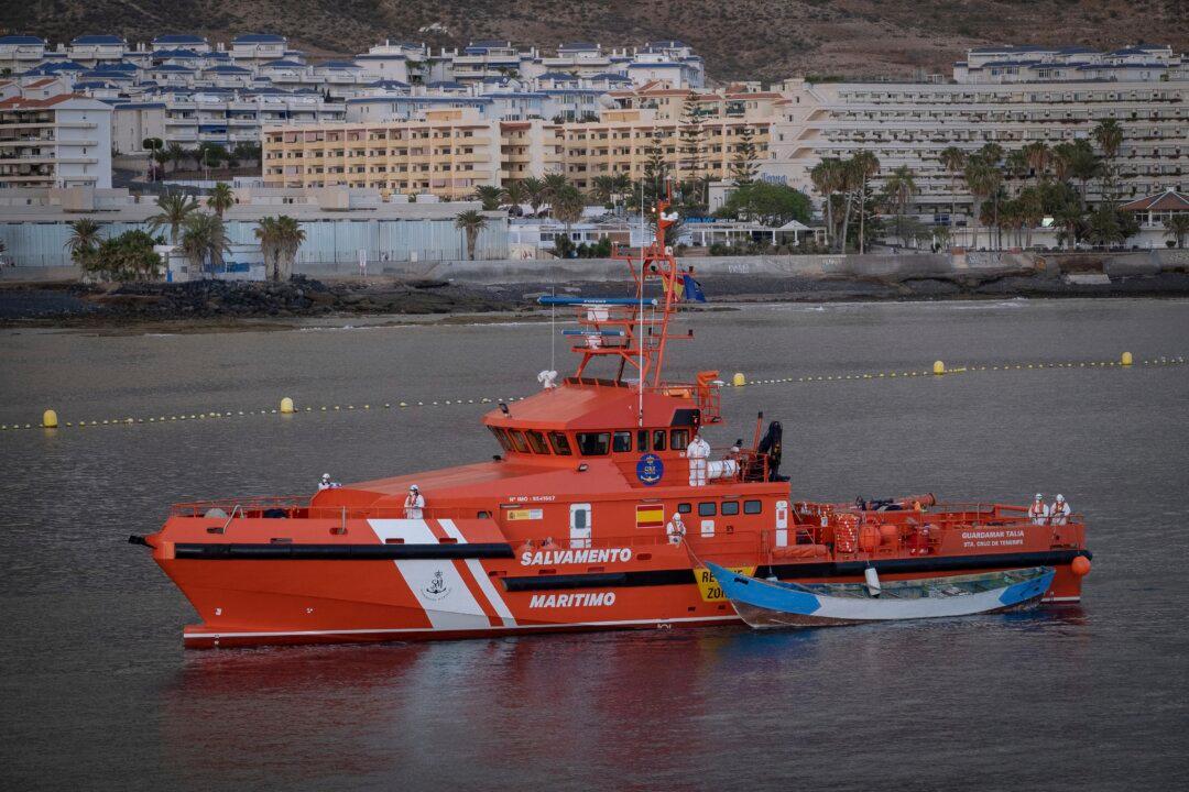 Spain Recovers 24 Bodies From Migrant Boat Off Canaries