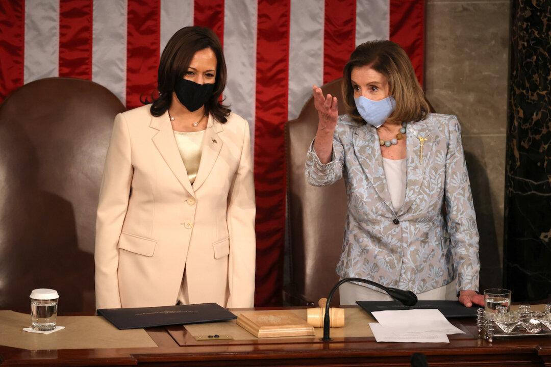 Former Democrat Campaign Chairs Warn About Pelosi Losing House Majority in 2022