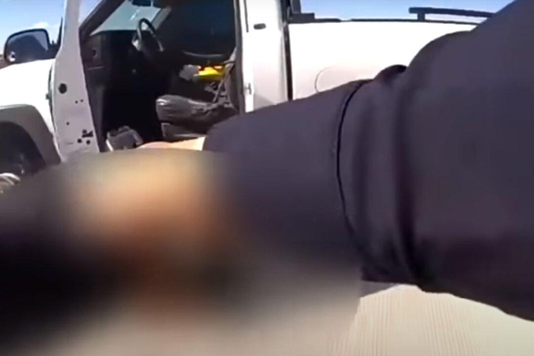 New Mexico Officer Shot by Alleged Cop-Killer Gets Back Up, Returns Fire
