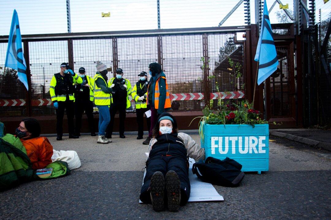 Police Attempt to Remove Climate Activists Blocking Nuclear Base
