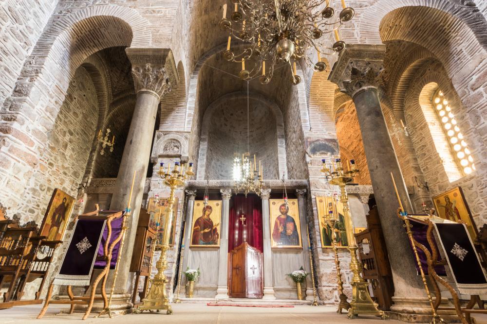 The majestic columns and arches evoke a feeling of peace for contemplation and prayer. (Joaquin Ossorio Castillo/Shutterstock)