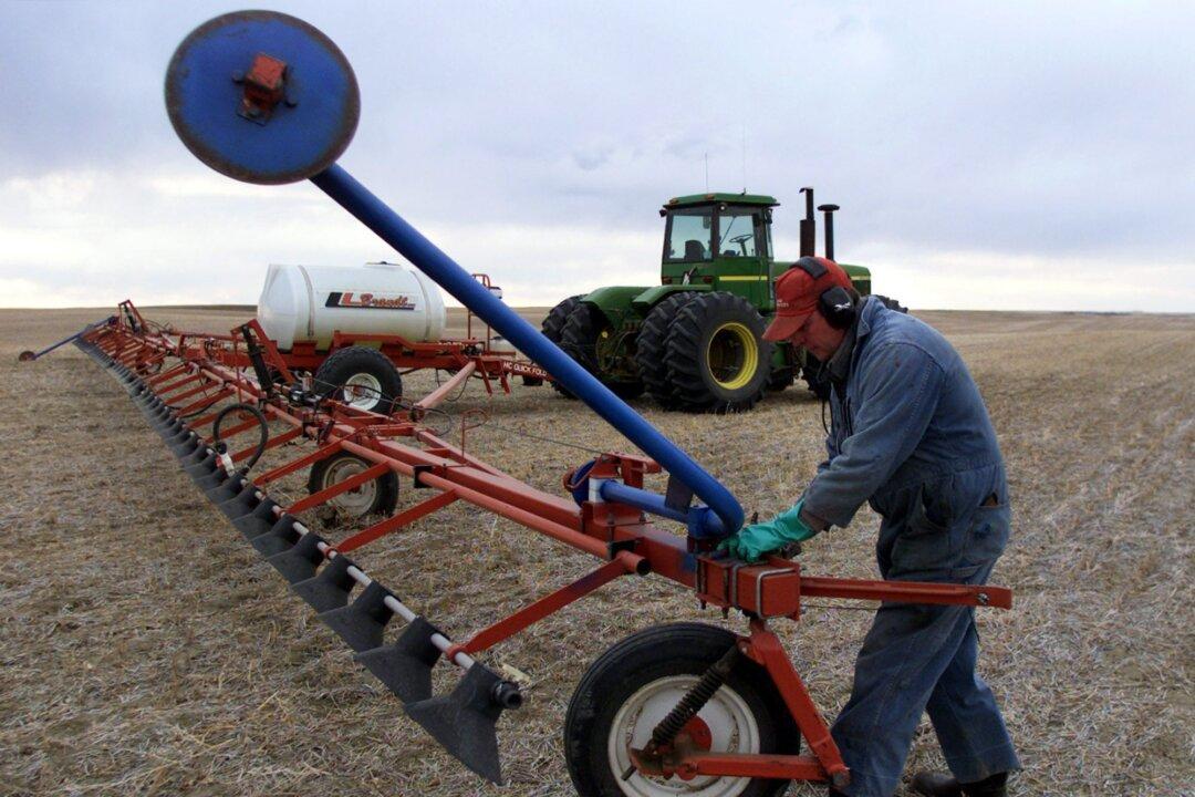 Federal Climate Policies, Fertilizer Plan, Will Cause Devastation, Say Saskatchewan Farmers