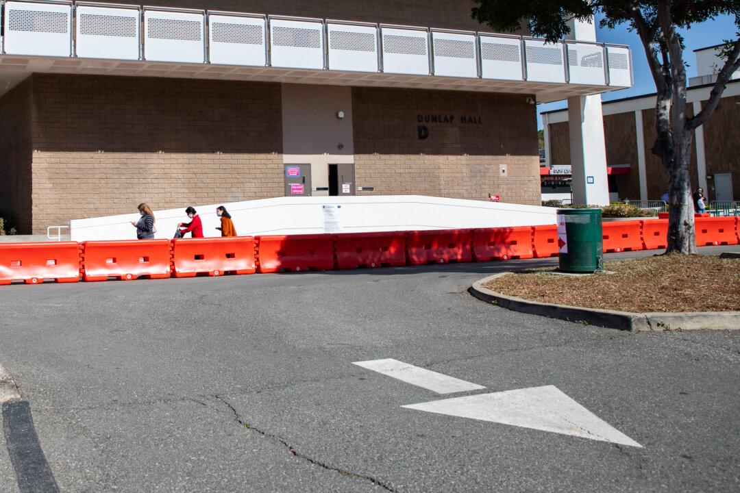 Orange County to Shutter Large-Scale Vaccination Sites