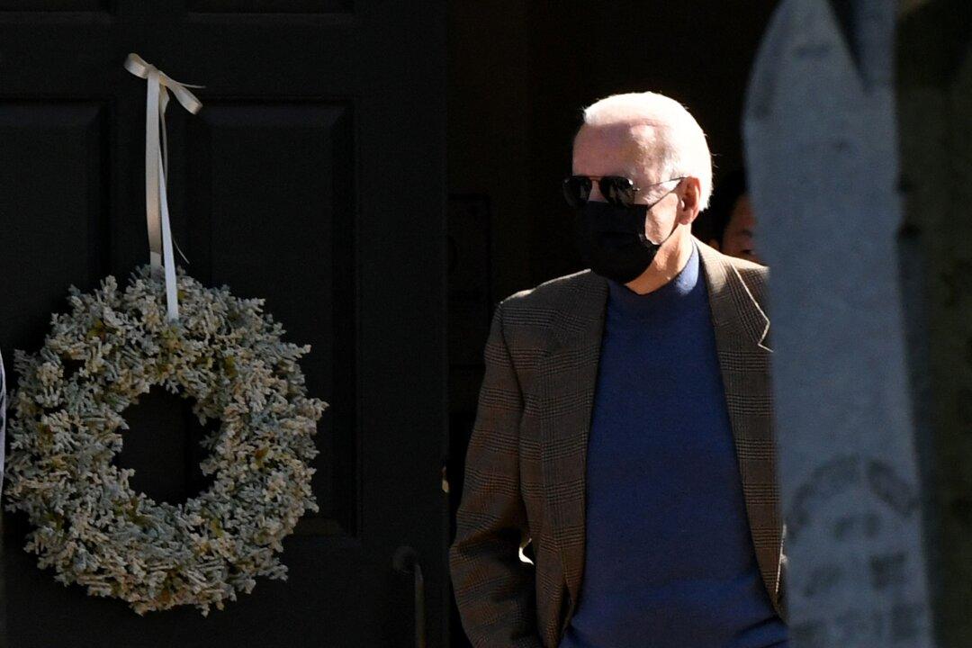 Biden Wears Mask Outdoors, Against CDC Guidance, as ‘Extra Precaution’: White House Aide