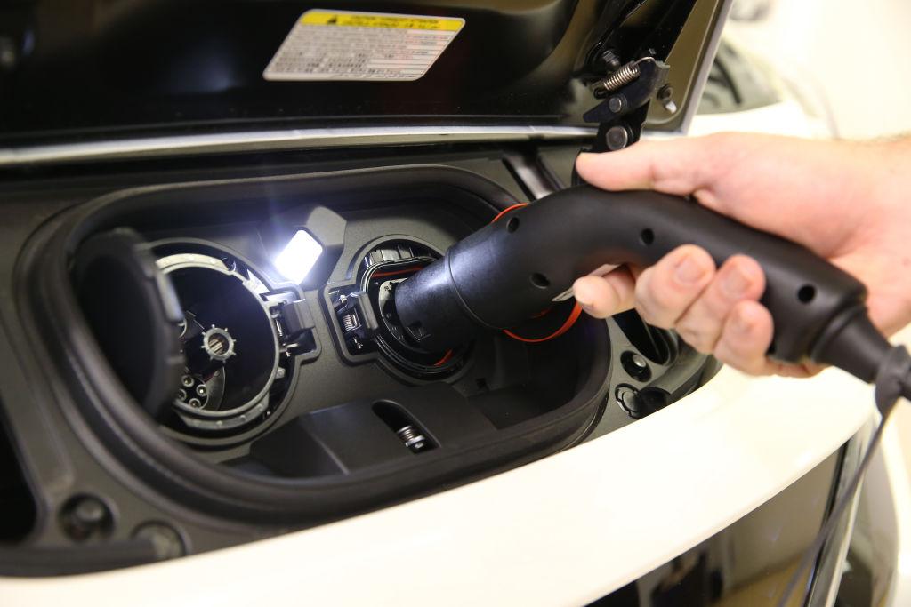 Back to the Past: Electric Cars in Australia