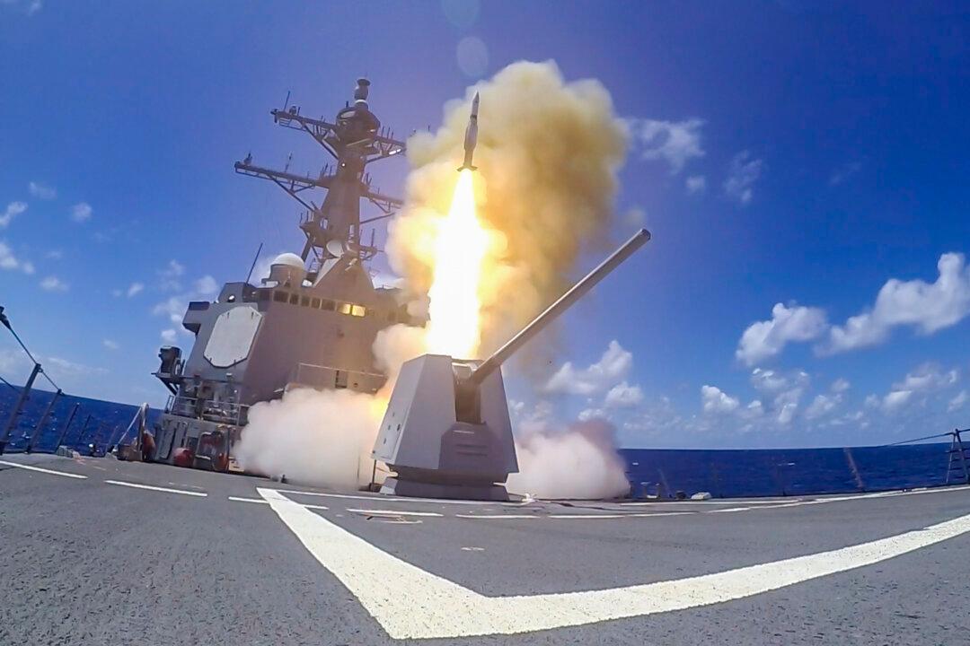 US Navy Must Win Wars, With Robots and Perhaps Without Them