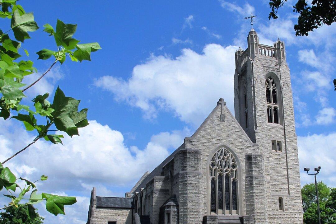 Federal Judge Rejects Restraining Order on HUD Rule Requiring College Boys and Girls to Share Bathrooms, Showers