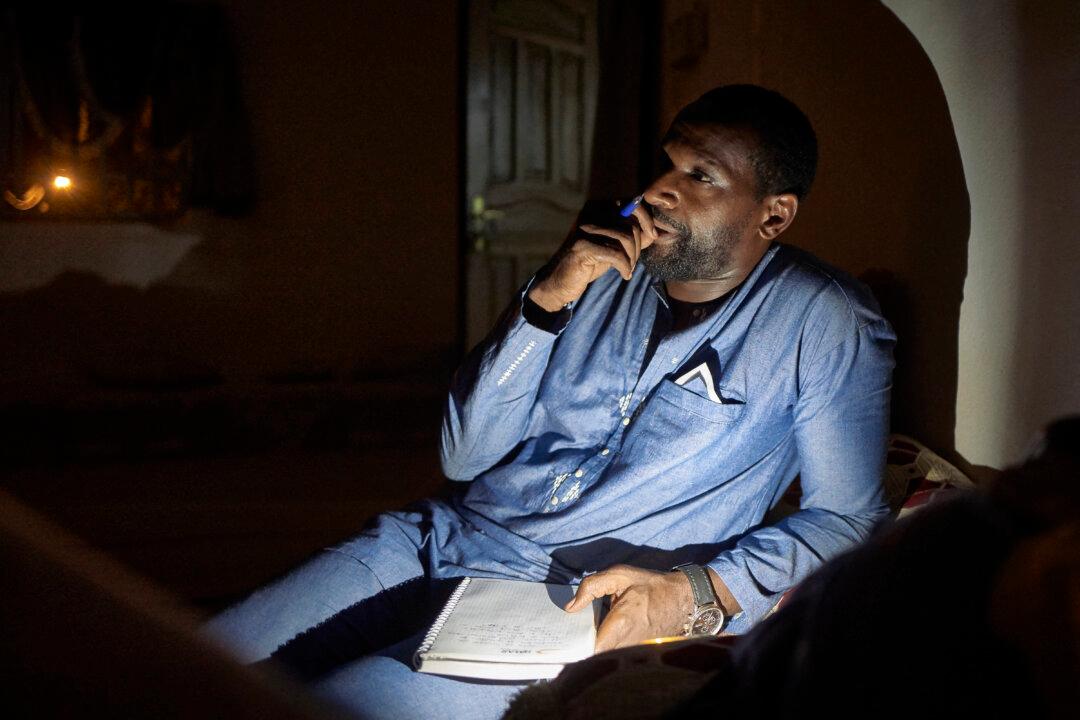 France’s Foreign Minister Confirms Kidnapping of Journalist in Mali