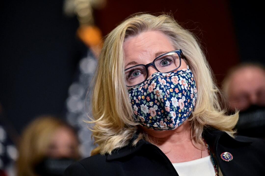 Top House Republican Backs Cheney’s Ouster Over Anti-Trump Comments