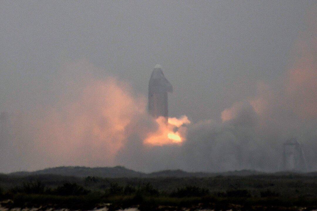 Elon Musk’s SpaceX Gets Wide Public Support and Some Criticism in First FAA Hearing Over Boca Chica Launch Program