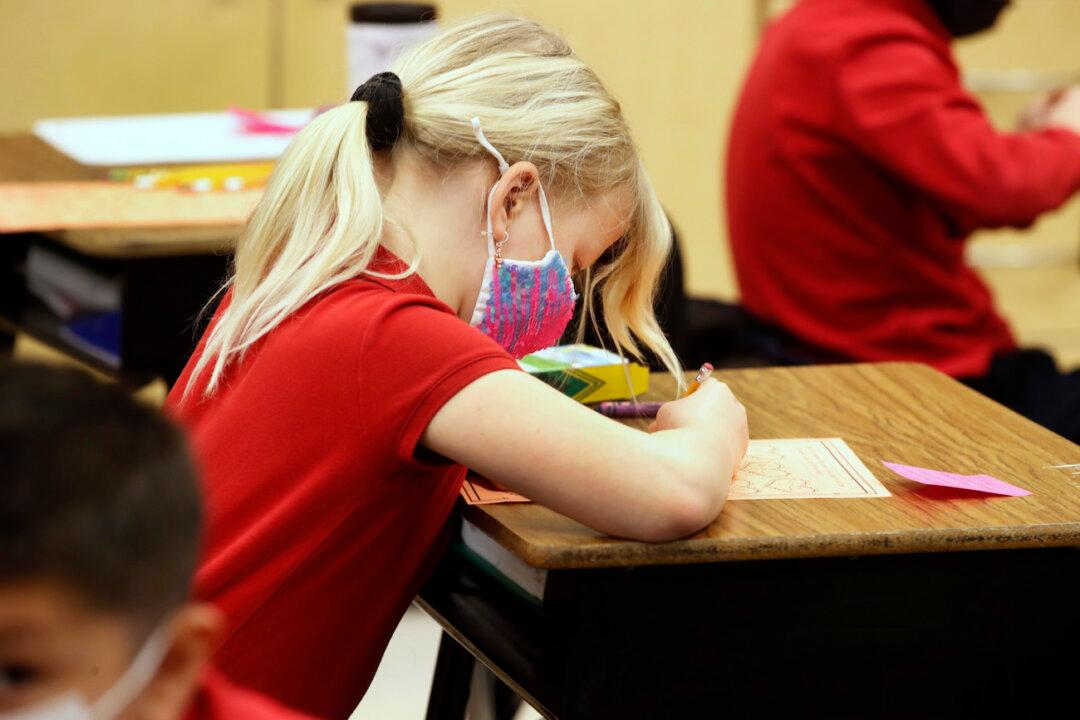 Edmonton Trustees Vote to Ask for Mask Mandate in Public Schools