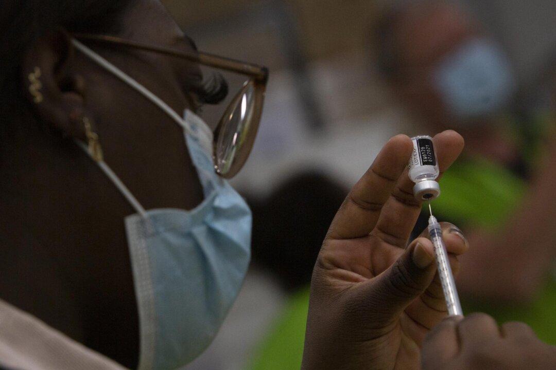 EU Agrees to Potential Purchase of 1.8 Billion Doses of Pfizer Jab