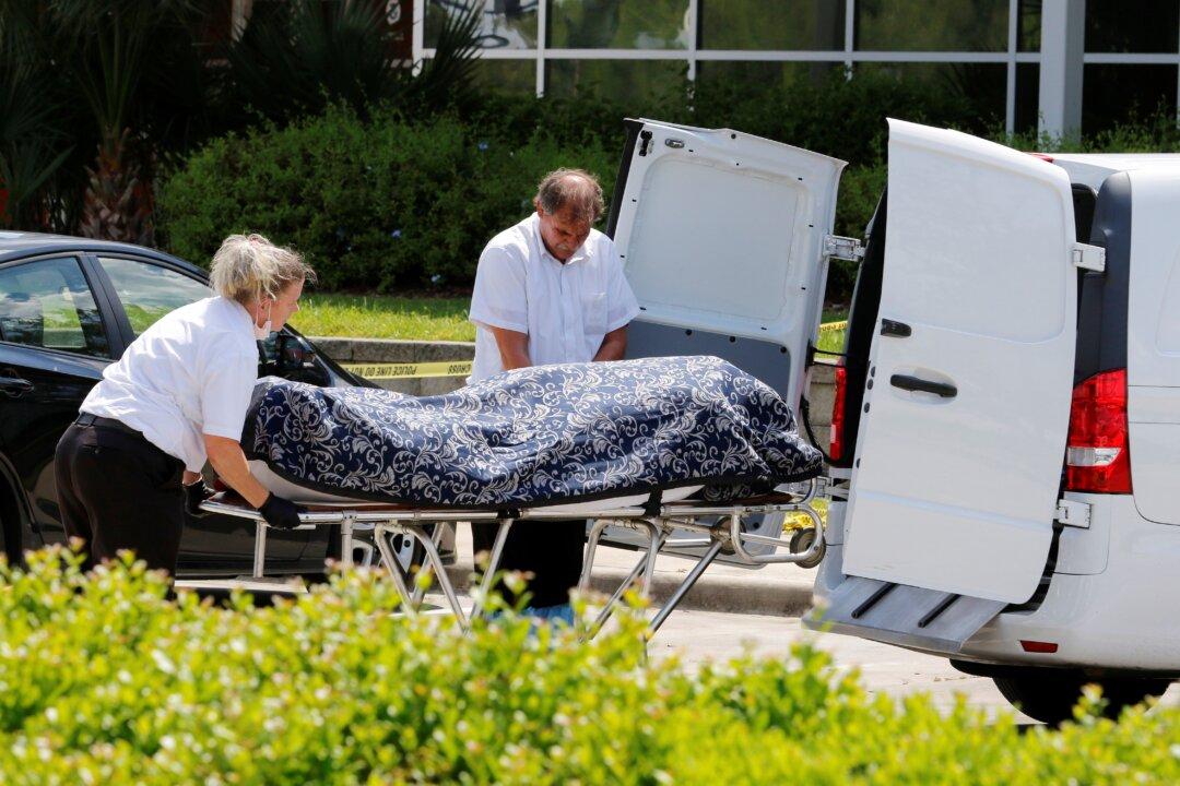 One Dead in Shooting at US Immigration Office in Orlando, Suspect in Custody